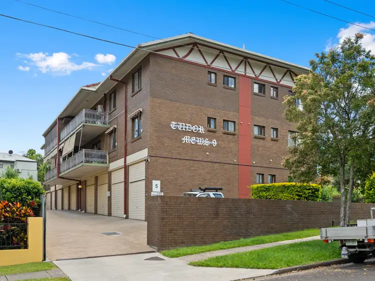 Second view of Homely unit listing, 3/9 Waverley Road,, Taringa QLD 4068