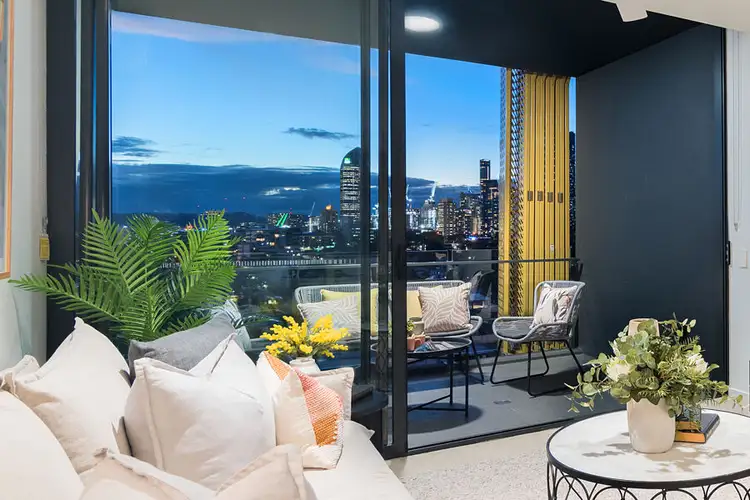 801/ 58 Manilla Street, East Brisbane QLD 4169