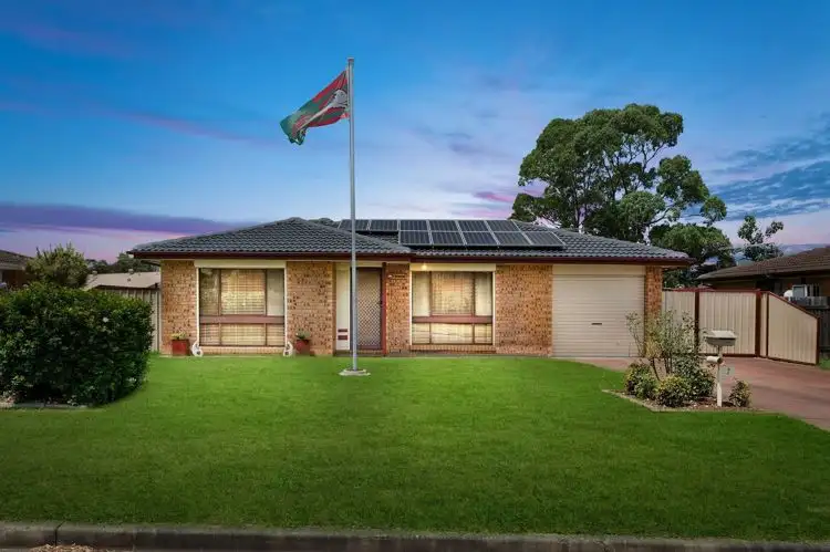 7 Donalbain Circuit, Rosemeadow NSW 2560
