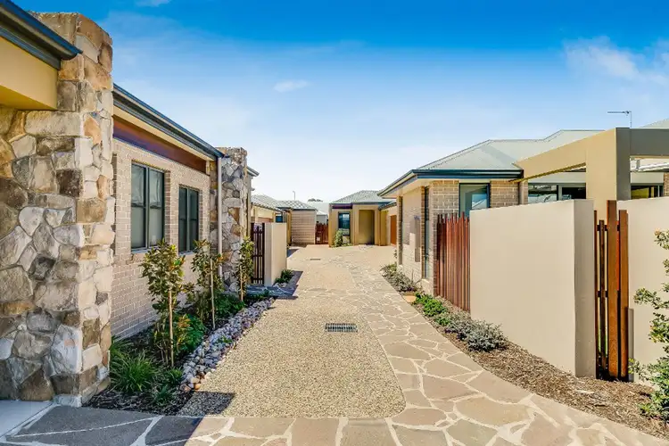 Fourth view of Homely unit listing, 4/14 Yarrow Close, Middle Ridge QLD 4350