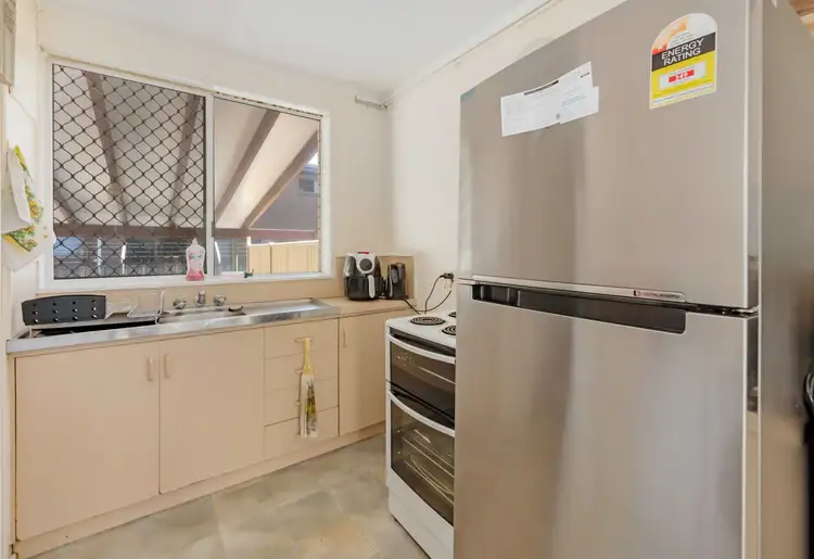 Fifth view of Homely unit listing, 2/8 East Gordon Street, Mackay QLD 4740