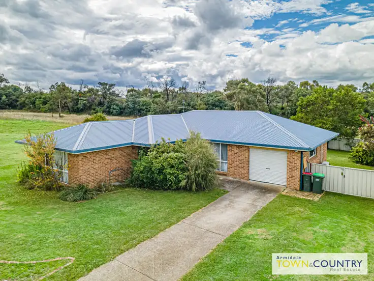 19 Conningdale Crescent, Armidale NSW 2350