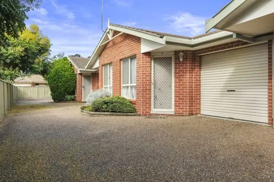 Main view of Homely block of units listing, 1-3/21 Illoura Street, Tamworth NSW 2340