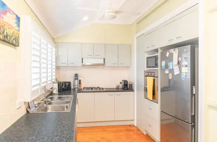 Second view of Homely townhouse listing, 1/107 Hawthorne Road, Hawthorne QLD 4171