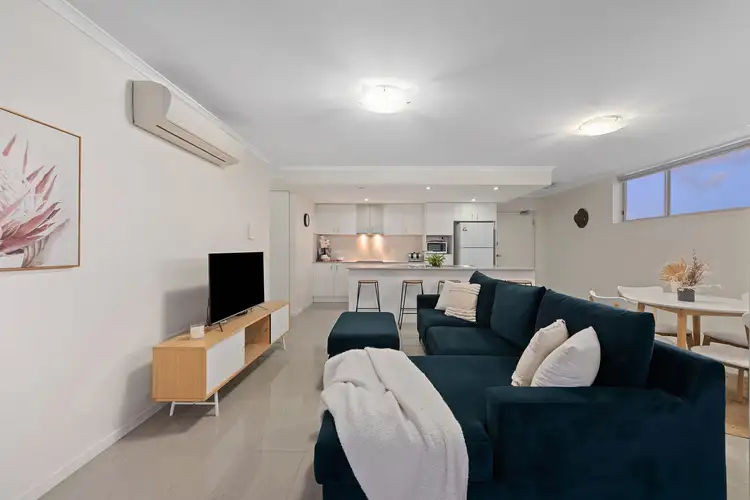 17/36 Kitchener Street, Coorparoo QLD 4151