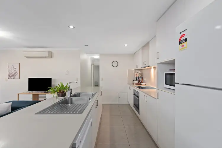 Fifth view of Homely unit listing, 17/36 Kitchener Street, Coorparoo QLD 4151