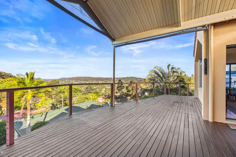 8 Pearl Parade, Nambour QLD 4560