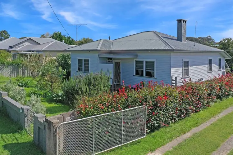 58 Molesworth Street, Tenterfield NSW 2372