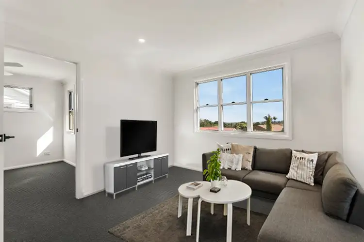 Fifth view of Homely unit listing, 1/316 Stenner Street, Middle Ridge QLD 4350