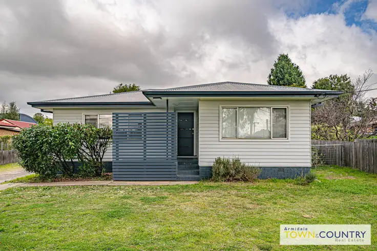 26 Lambs Avenue, Armidale NSW 2350