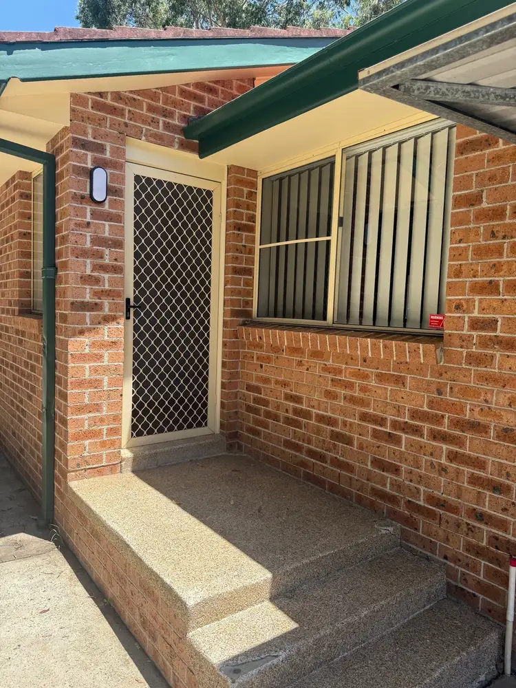 04/225 Targo Rd, Girraween NSW 2145