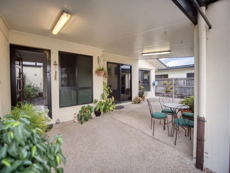 2/25 Garraway Street, West Mackay QLD 4740