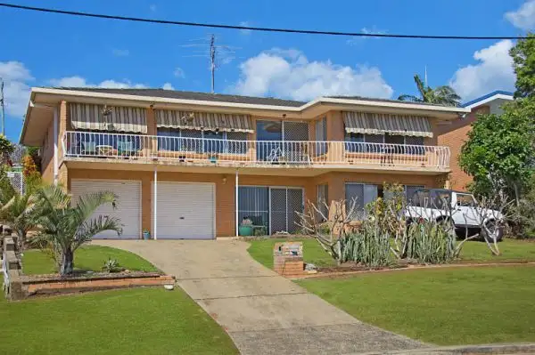 54 Laura Street, Banora Point NSW 2486