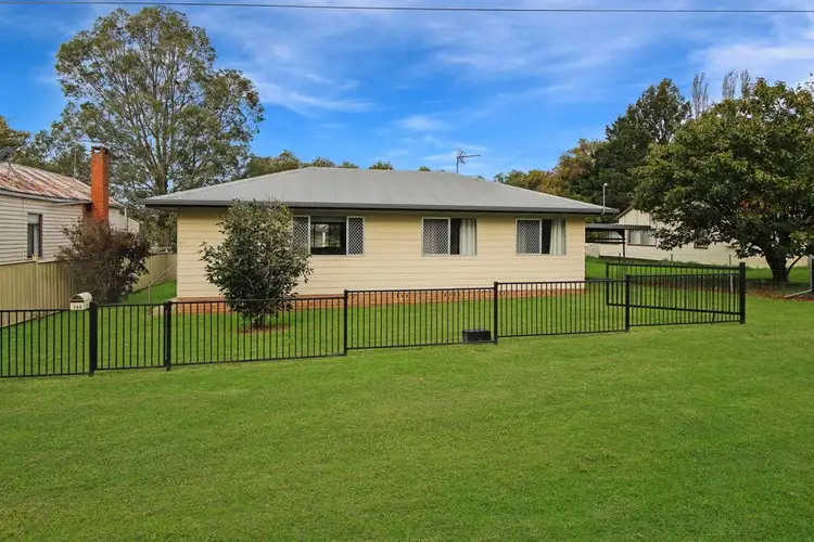 146 Bulwer Street, Tenterfield NSW 2372