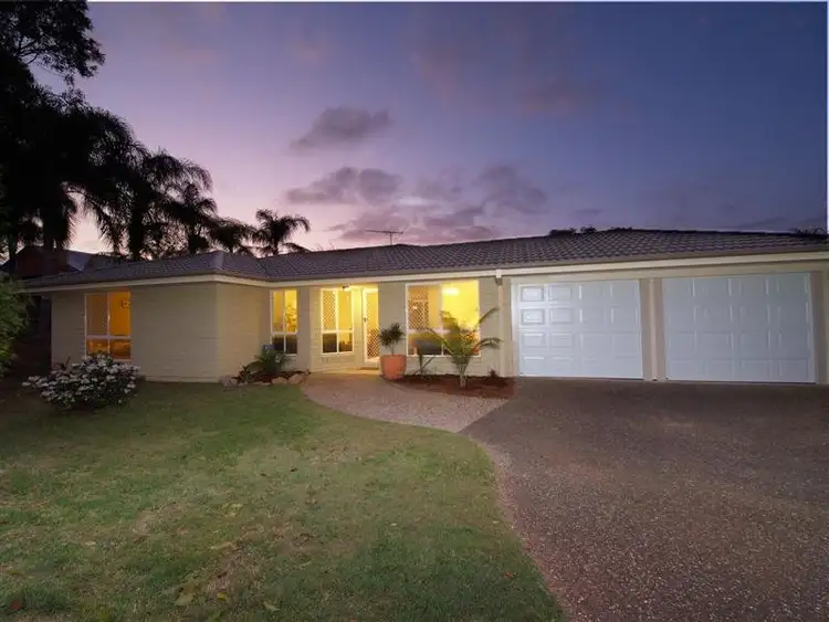 18 Pascali Cres, Eatons Hill QLD 4037