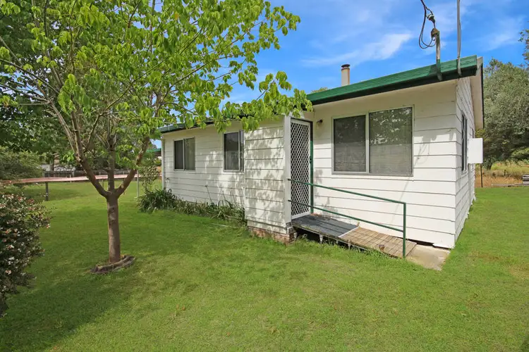 106 Scott Street, Tenterfield NSW 2372