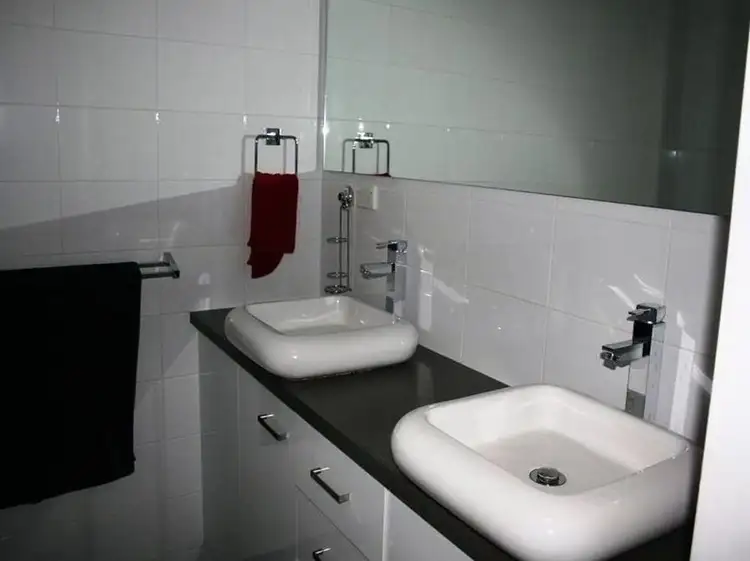 Sixth view of Homely unit listing, 2/92 West Street, Toowoomba City QLD 4350