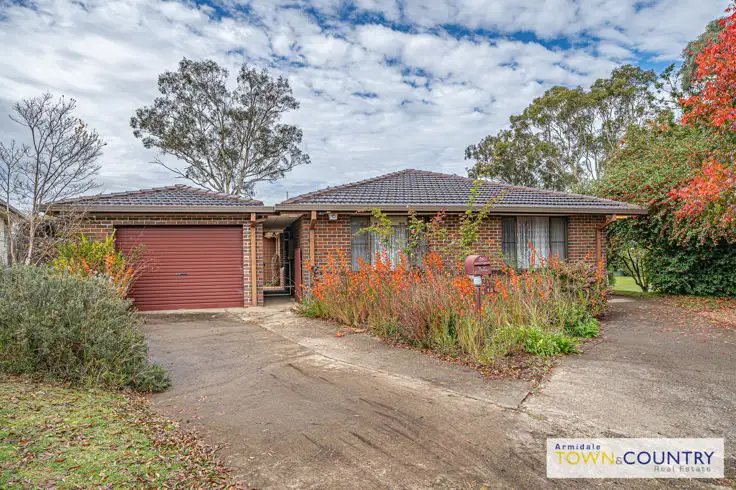 13 Joan Place, Armidale NSW 2350