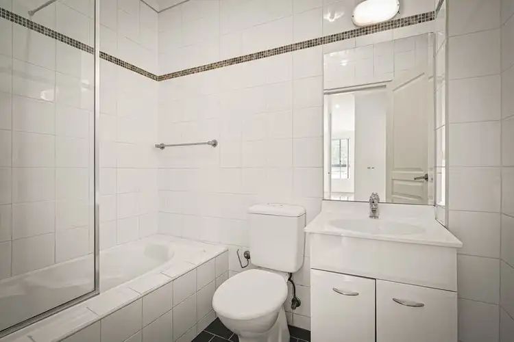 Fourth view of Homely unit listing, 8/178 Bridge Rd, Westmead NSW 2145