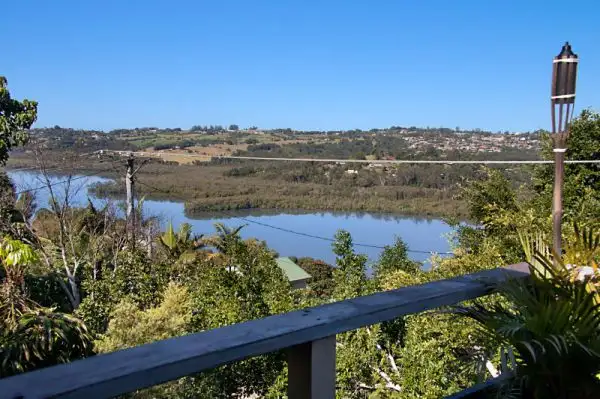 20 Broadwater Esplanade, Bilambil Heights NSW 2486