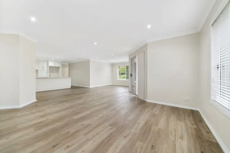 Sixth view of Homely house listing, 4 Trevean Drive, Kleinton QLD 4352