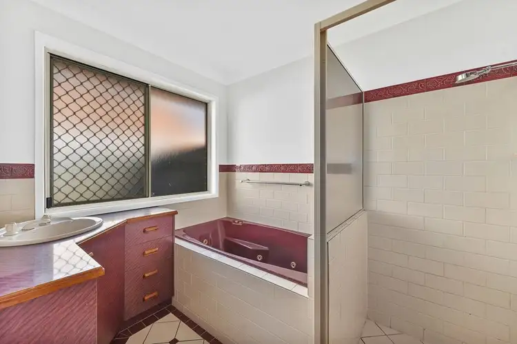 Seventh view of Homely unit listing, 1/6 Paulene Crescent, Kearneys Spring QLD 4350