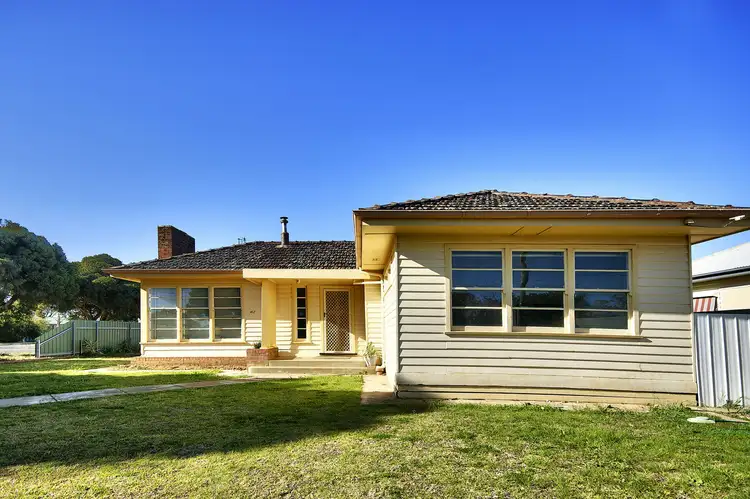 417 Henry Street, Deniliquin NSW 2710