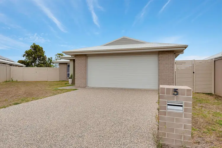 5 Chainey Court, Glenvale QLD 4350