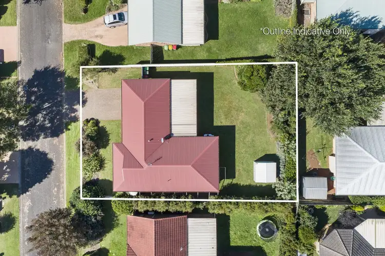 Second view of Homely house listing, 10 Poinsettia Court, Middle Ridge QLD 4350