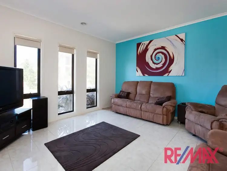 Fifth view of Homely house listing, 8 Lakewood Place, Berwick VIC 3806