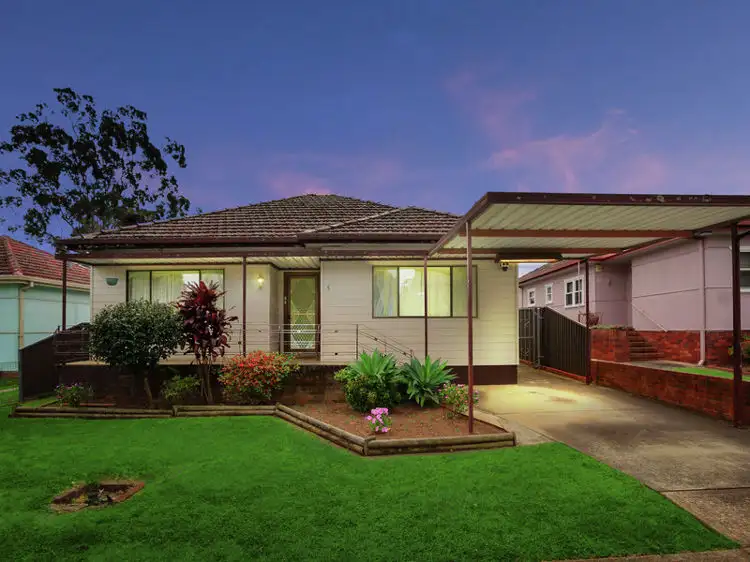 5 Rowley Street, Pendle Hill NSW 2145