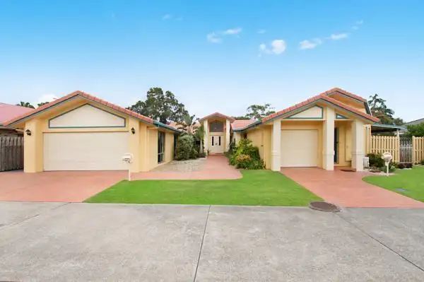 6 'Fairway Walk', 169 Darlington Drive, Banora Point NSW 2486