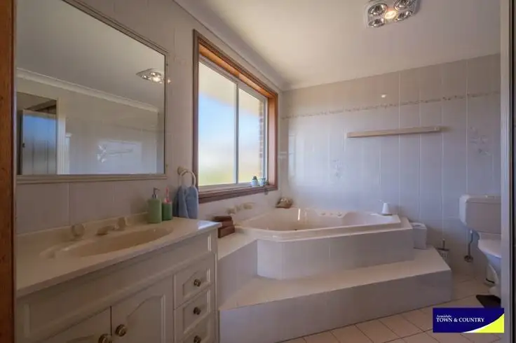 Fifth view of Homely house listing, 28 The Avenue, Armidale NSW 2350