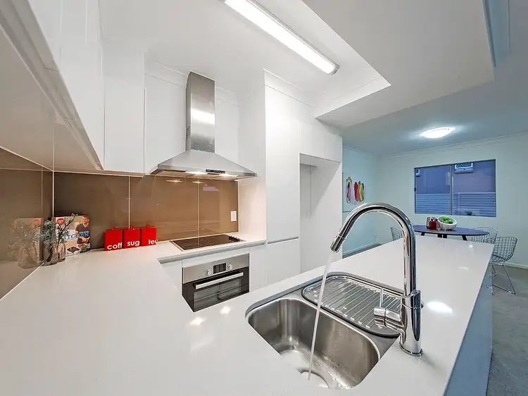 Fifth view of Homely apartment listing, 3/54 Yamboyna Street, Manly QLD 4179