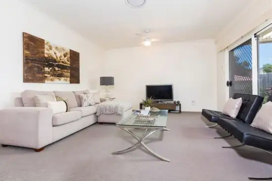 Second view of Homely house listing, 25 Flame Tree Crescent, Carindale QLD 4152
