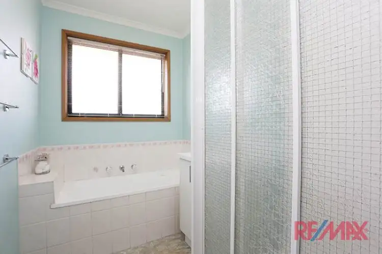 Seventh view of Homely house listing, 15 Kiandra Mews, Hampton Park VIC 3976