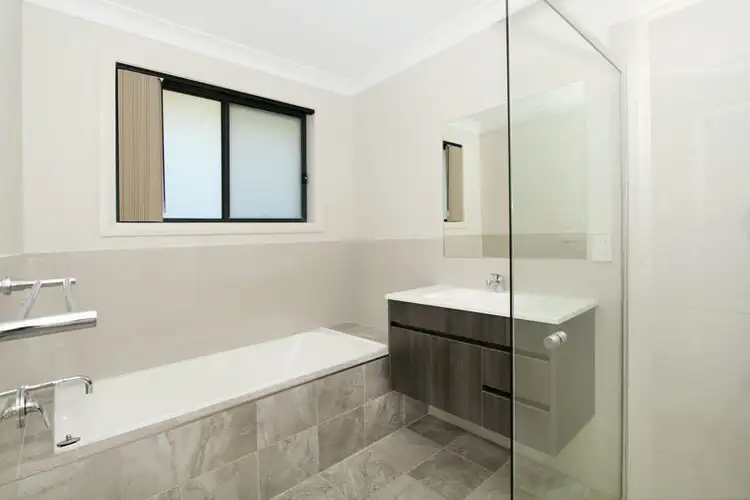 Fourth view of Homely house listing, 4 Kingham Street, Tamworth NSW 2340