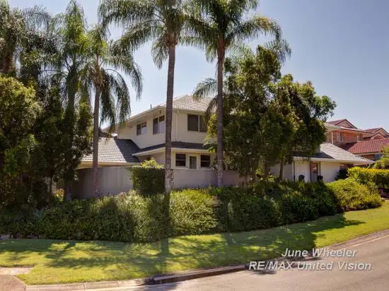 2 Pendennis Place, Carindale QLD 4152