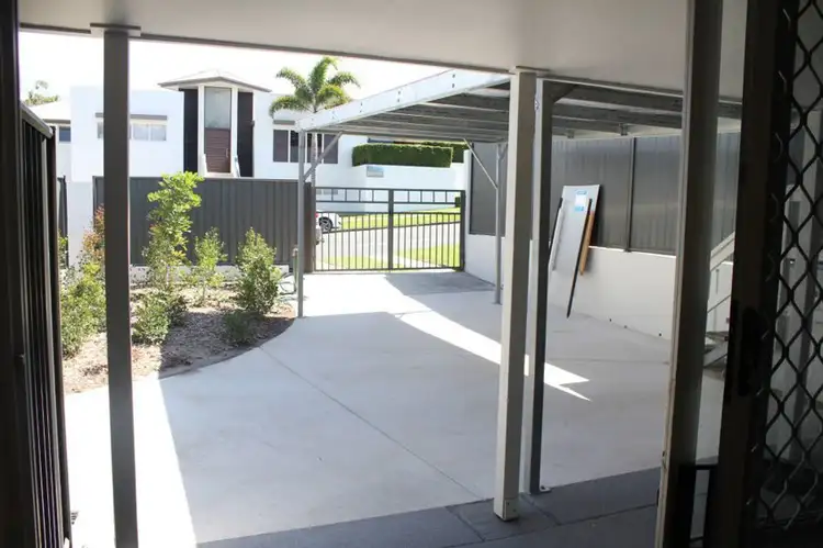 Fifth view of Homely semi-detached listing, 2/15 Edmund Street, Shelly Beach QLD 4551
