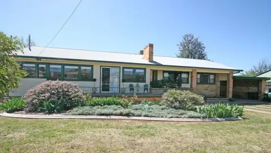 Second view of Homely house listing, 8 Ring Street, Tamworth NSW 2340