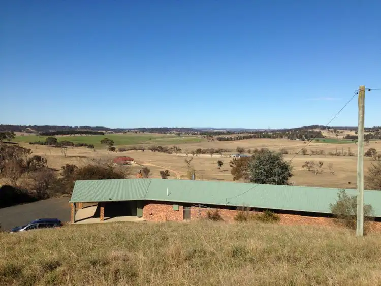 102 Browning Drive, Armidale NSW 2350