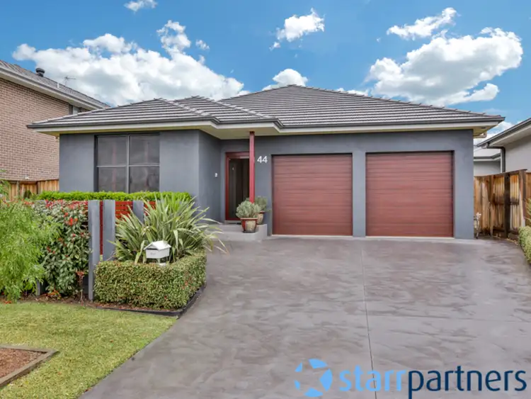 44 Adams Cir, Elderslie NSW 2570
