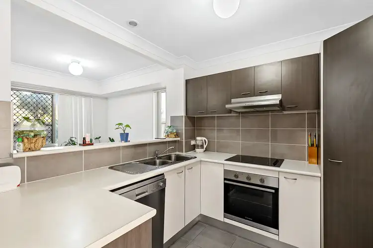 18/1 Mcauley Parade, Pacific Pines QLD 4211