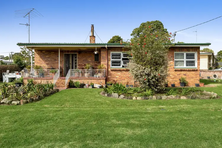 Main view of Homely house listing, 10 Teesdale Avenue, Newtown QLD 4350