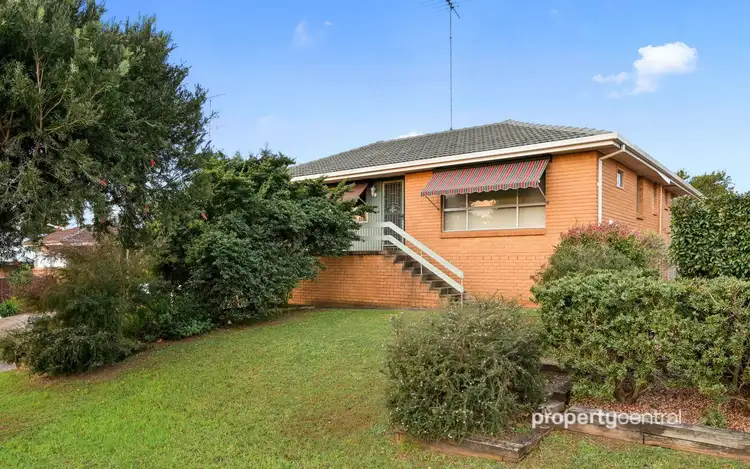 86 Racecourse Road, South Penrith NSW 2750