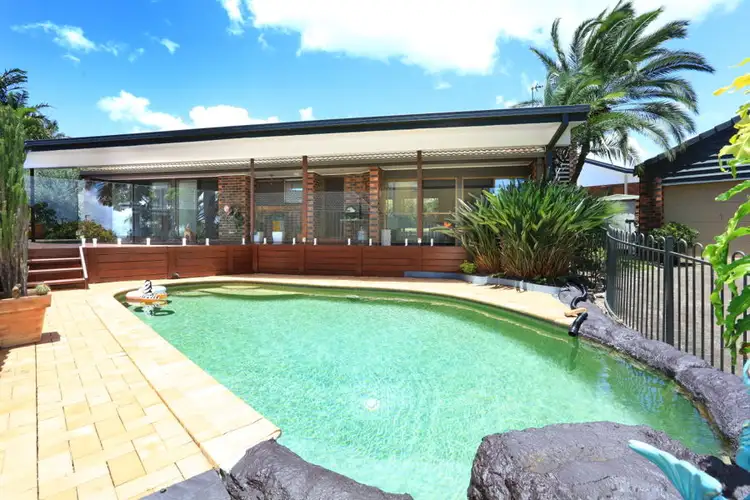 4 Cremorne Court, Robina QLD 4226