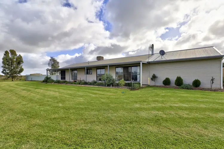 104 Warbreccan Road, Deniliquin NSW 2710