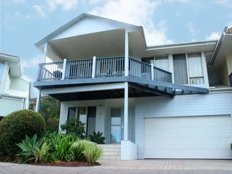 25/17 The Boulevard, Tallwoods Village NSW 2430