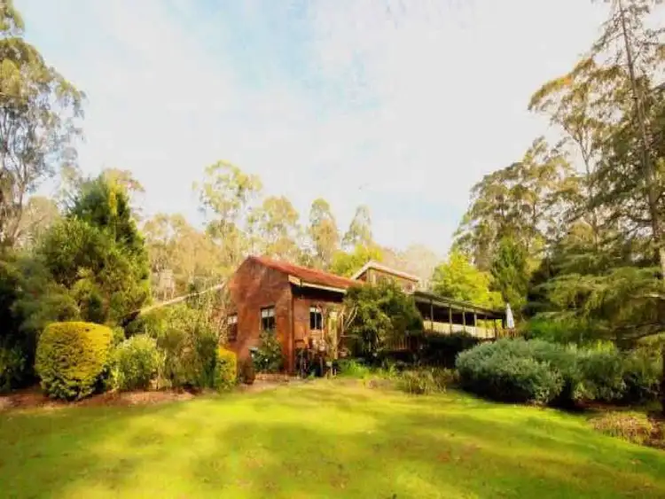 1 Woodlands Drive, Hallidays Point NSW 2430