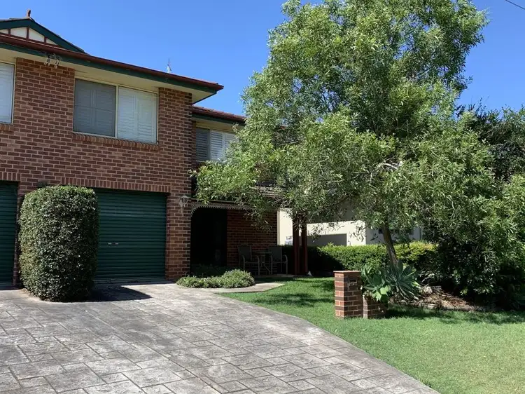 Main view of Homely townhouse listing, 2/23 Red Head Rd, Red Head NSW 2430
